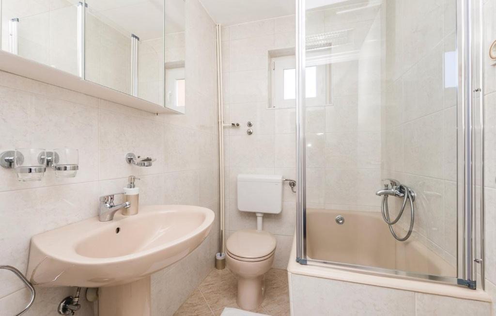 Apartamento Apartman Viskovo-Opatija 4* Exterior foto